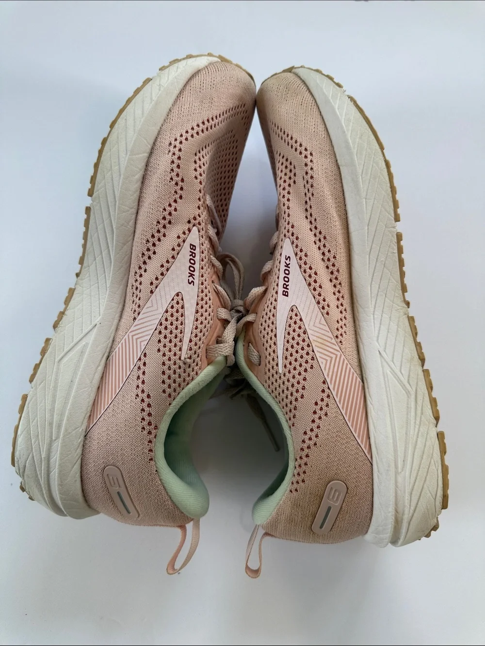 Brooks Revel Women's Blush Pink with Mint Liner Athletic Sneakers